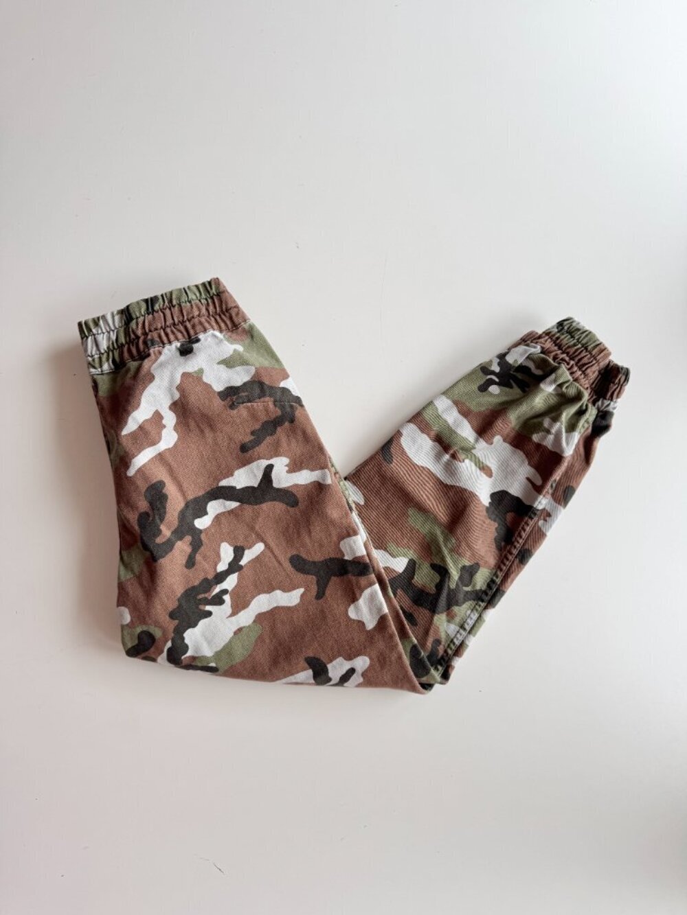 Aritzia TNA Alix Green Brown Camo Cotton Canvas Jogger Pants, Size XS